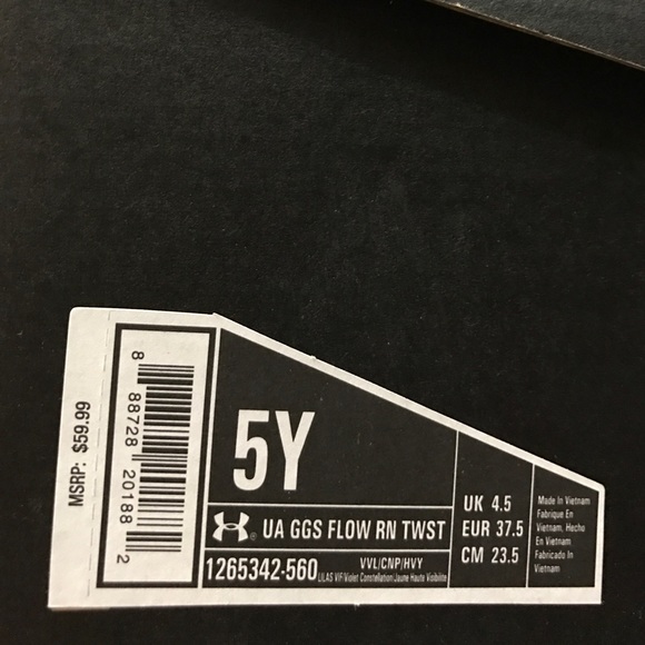 Shoes - Picture 3 of 4